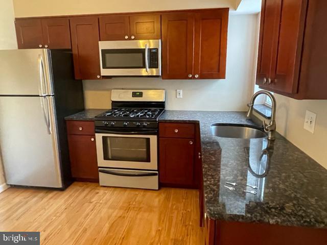 2235 S CLARION STREET