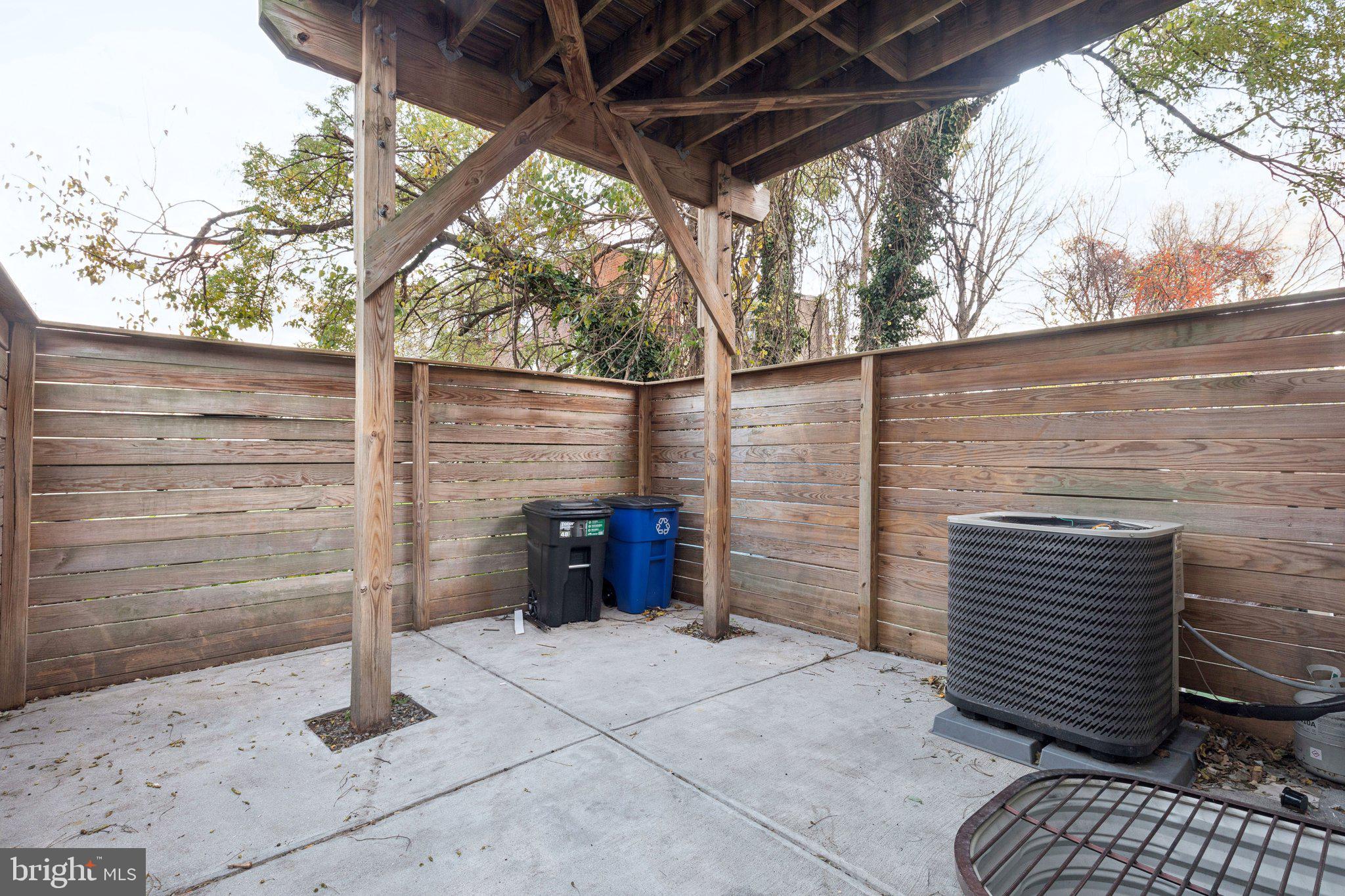 1931 N UBER STREET 1