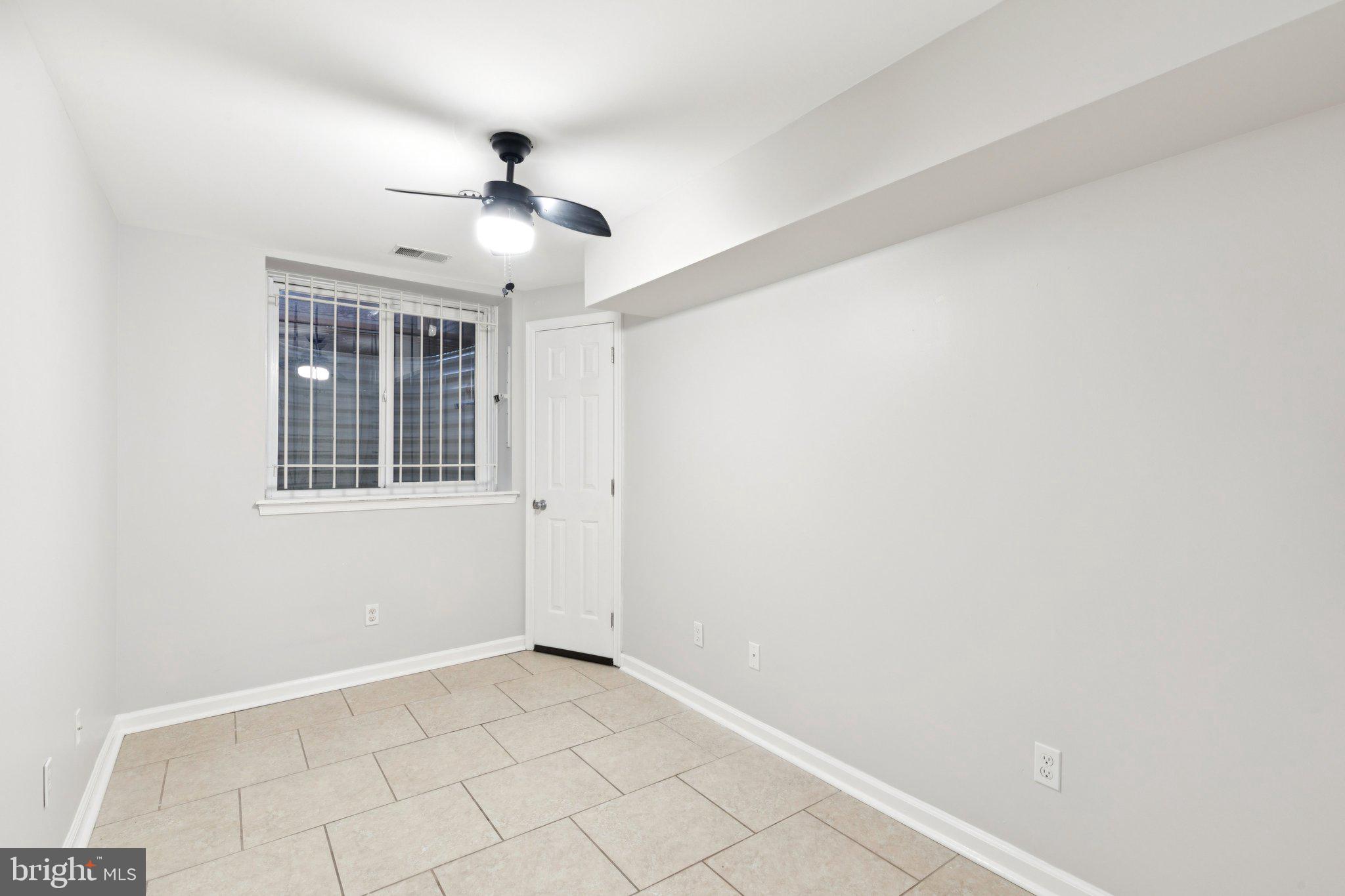 1931 N UBER STREET 1