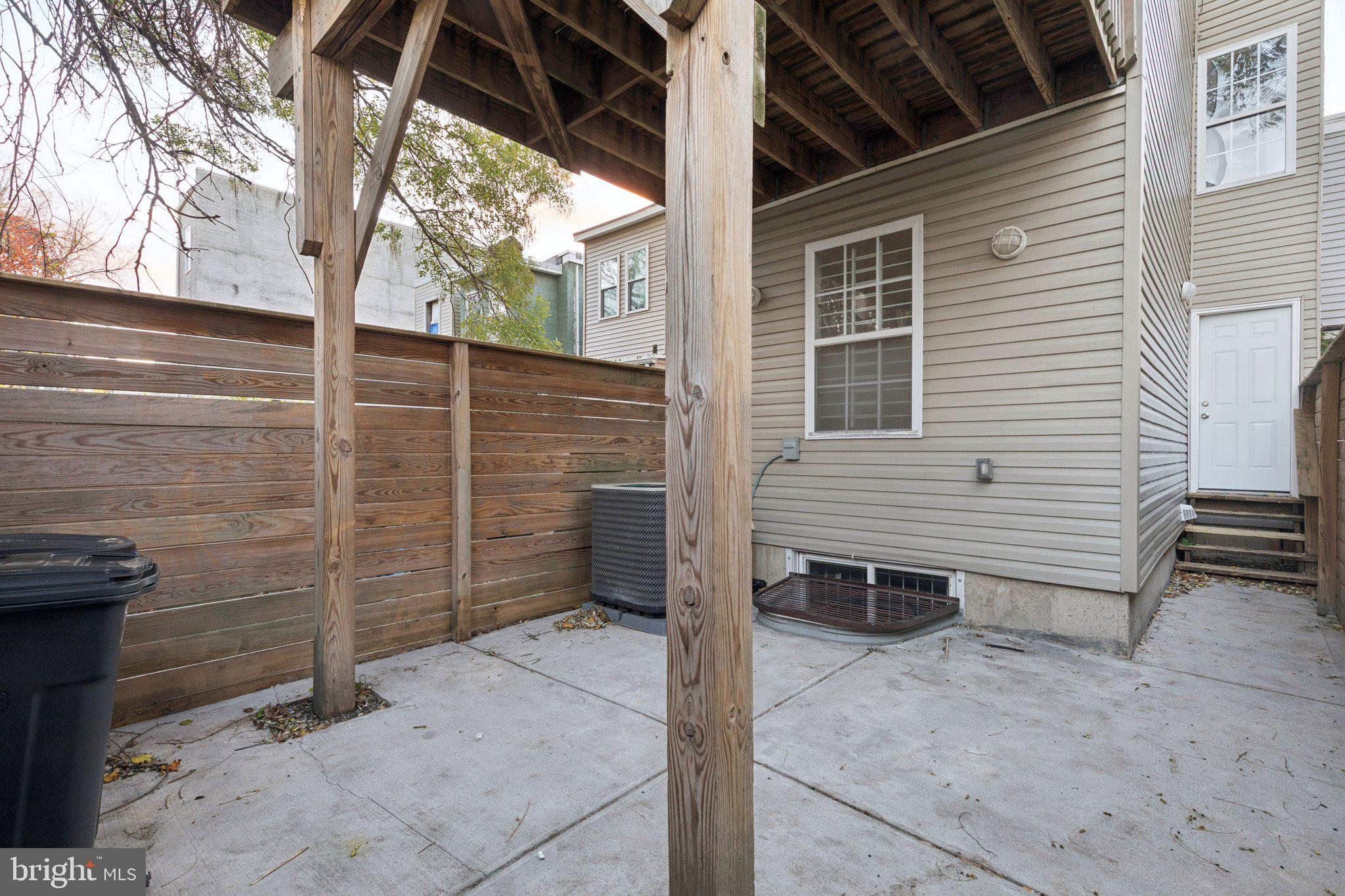 1931 N UBER STREET 1