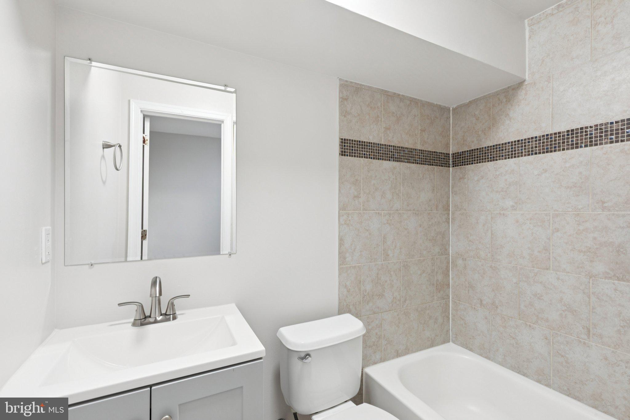 1931 N UBER STREET 1