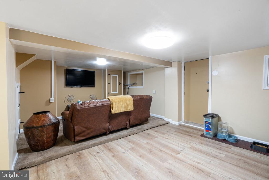 814 N 64TH STREET