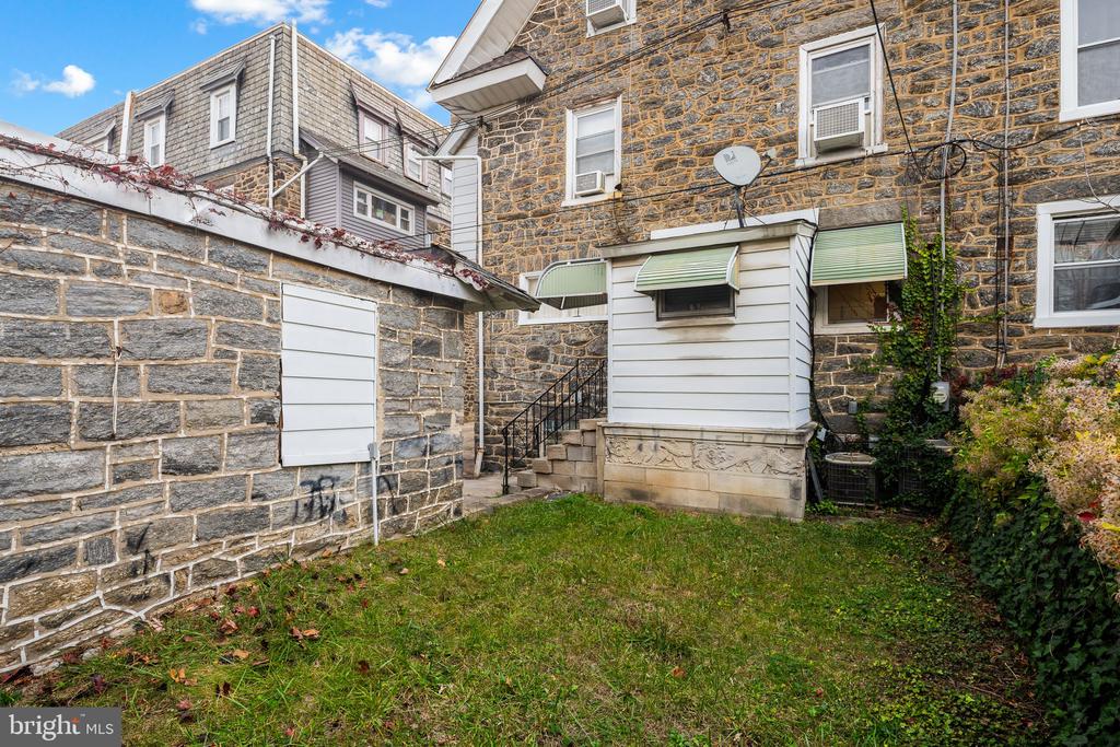 814 N 64TH STREET