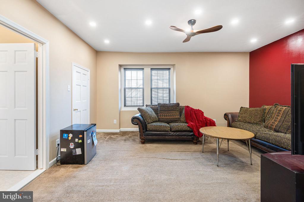 814 N 64TH STREET