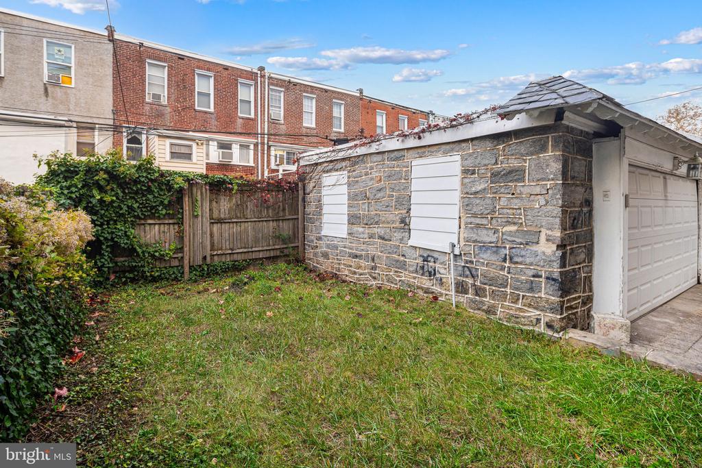 814 N 64TH STREET