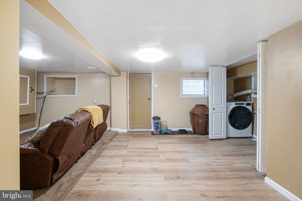 814 N 64TH STREET