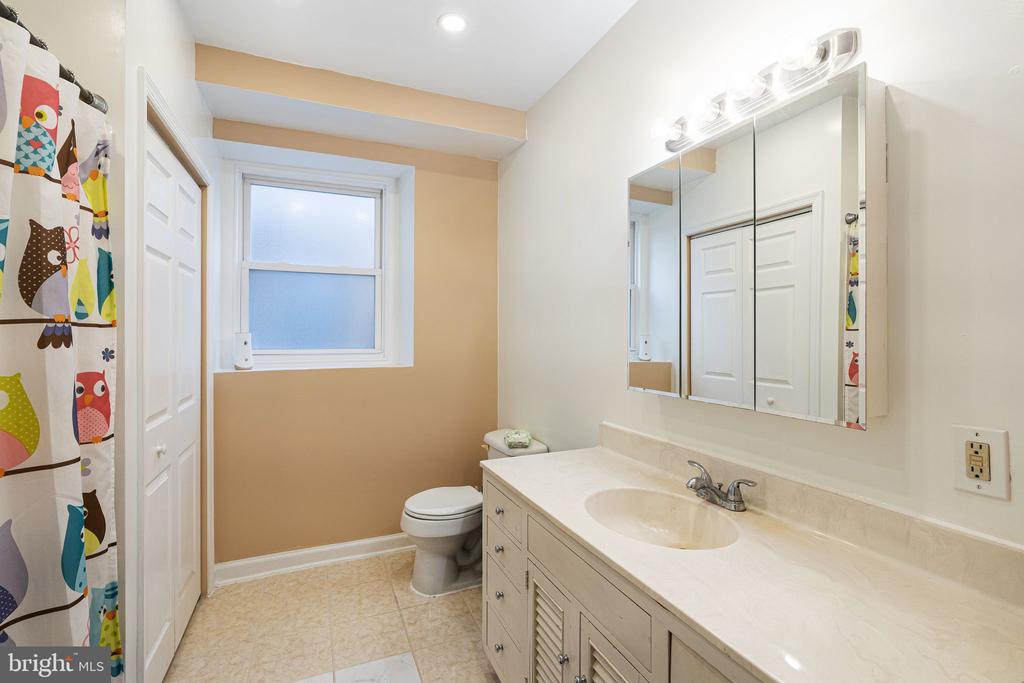 814 N 64TH STREET