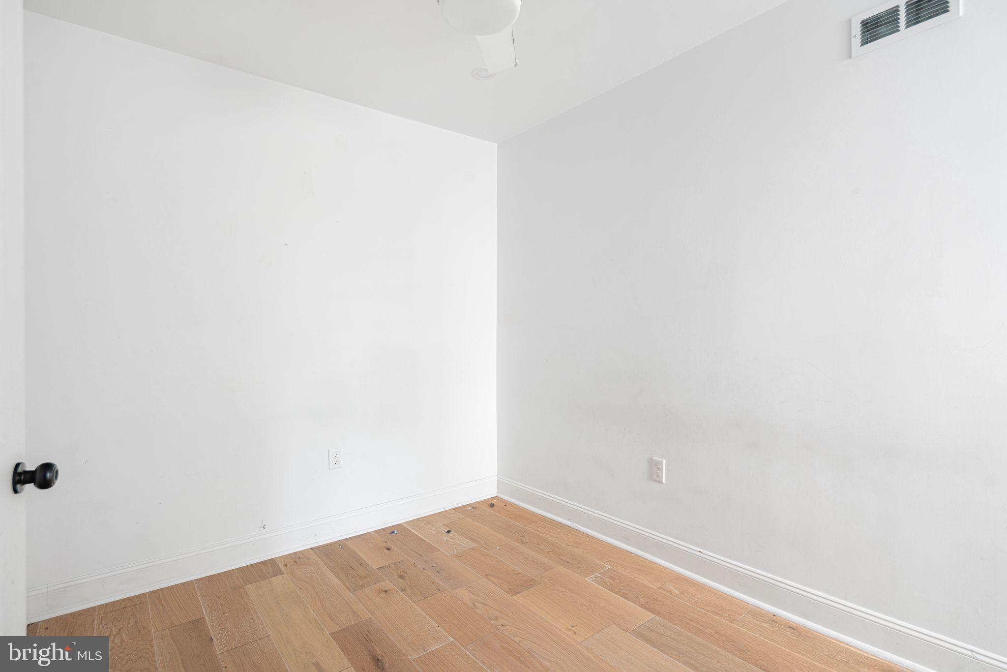 1336 N HOLLYWOOD STREET