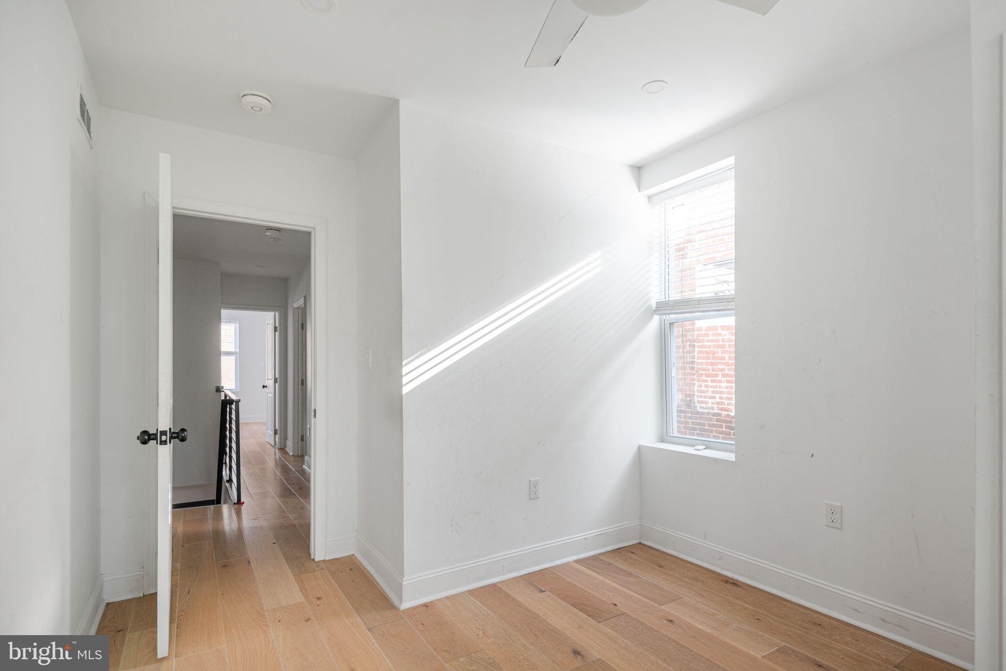 1336 N HOLLYWOOD STREET