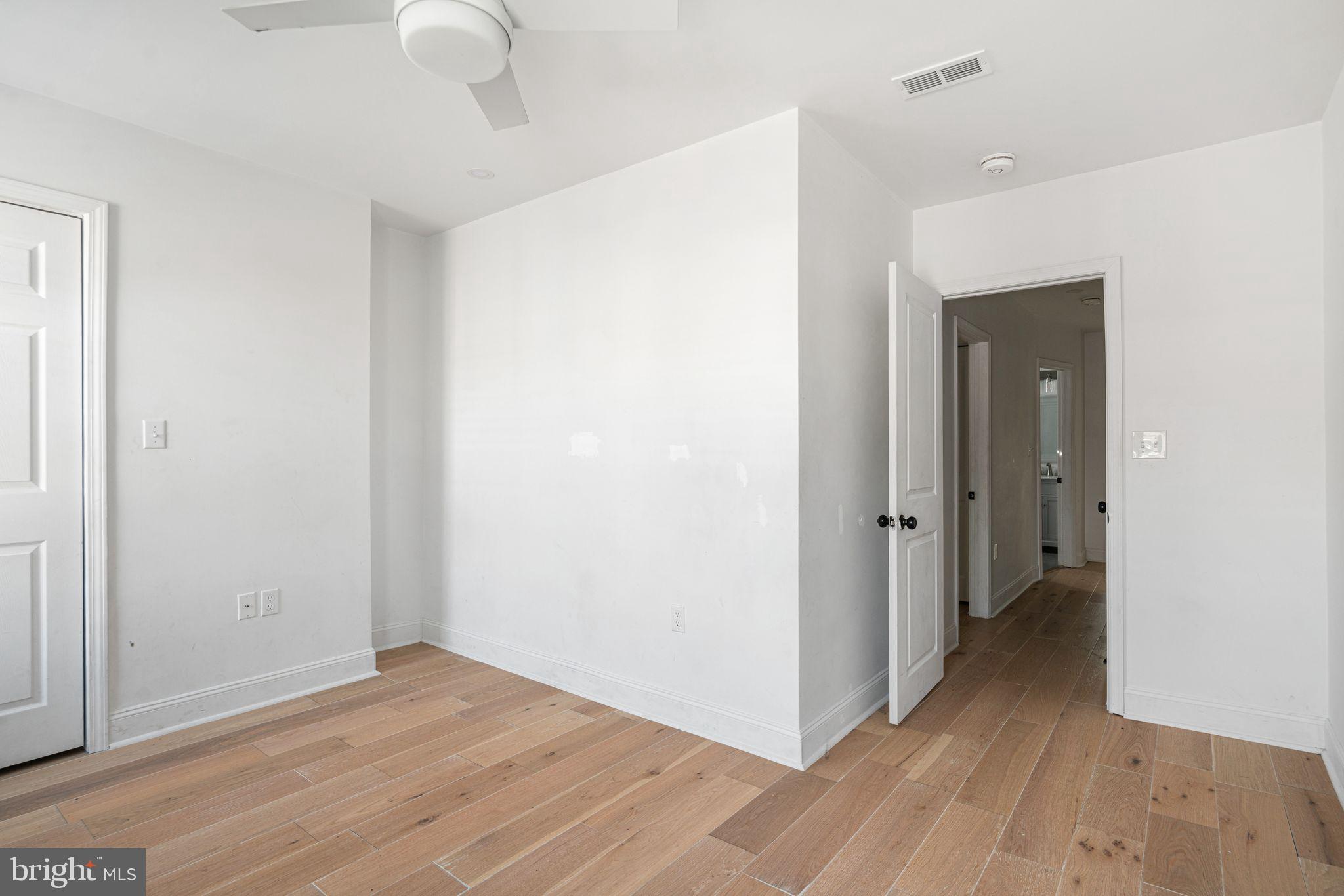 1336 N HOLLYWOOD STREET