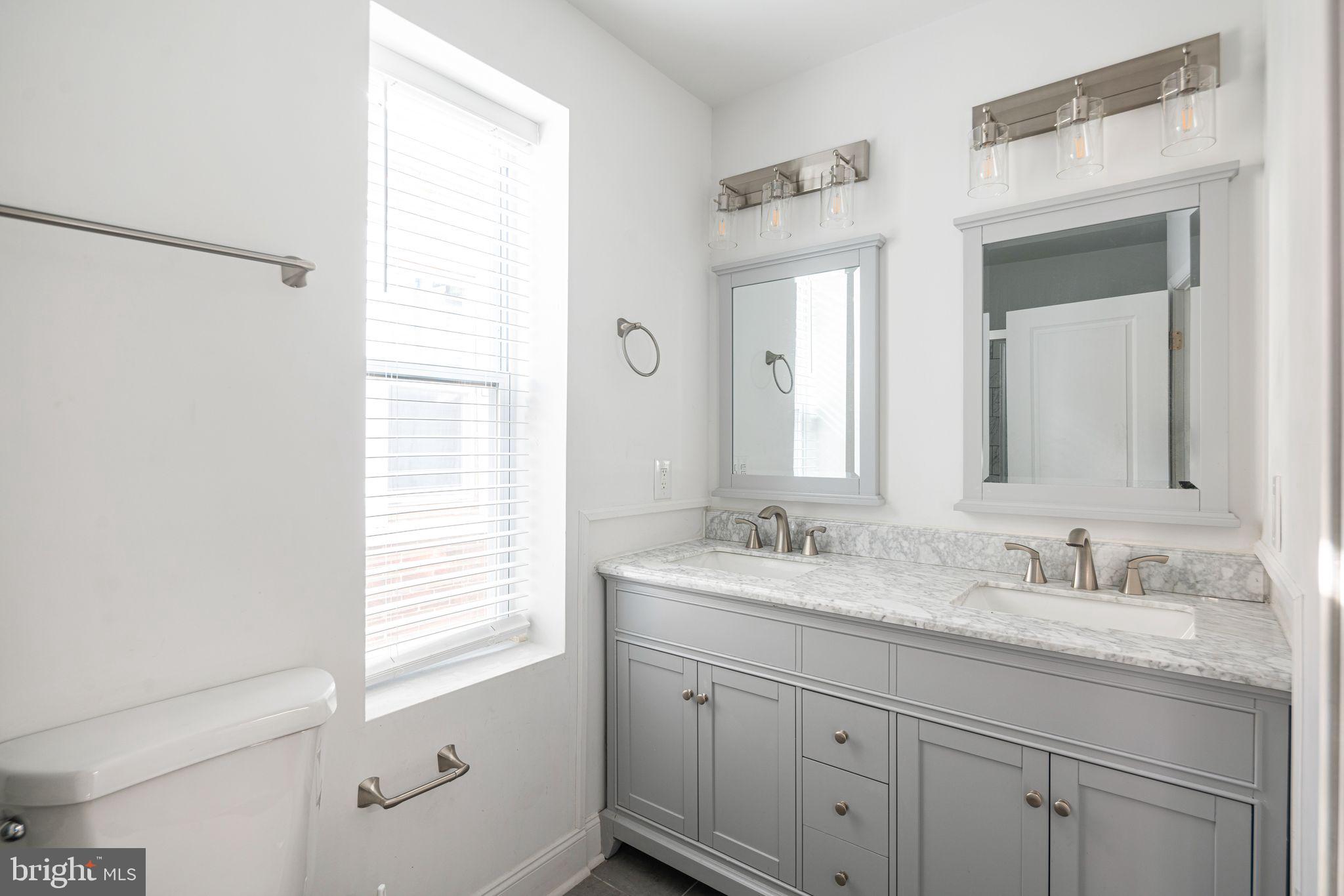 1336 N HOLLYWOOD STREET