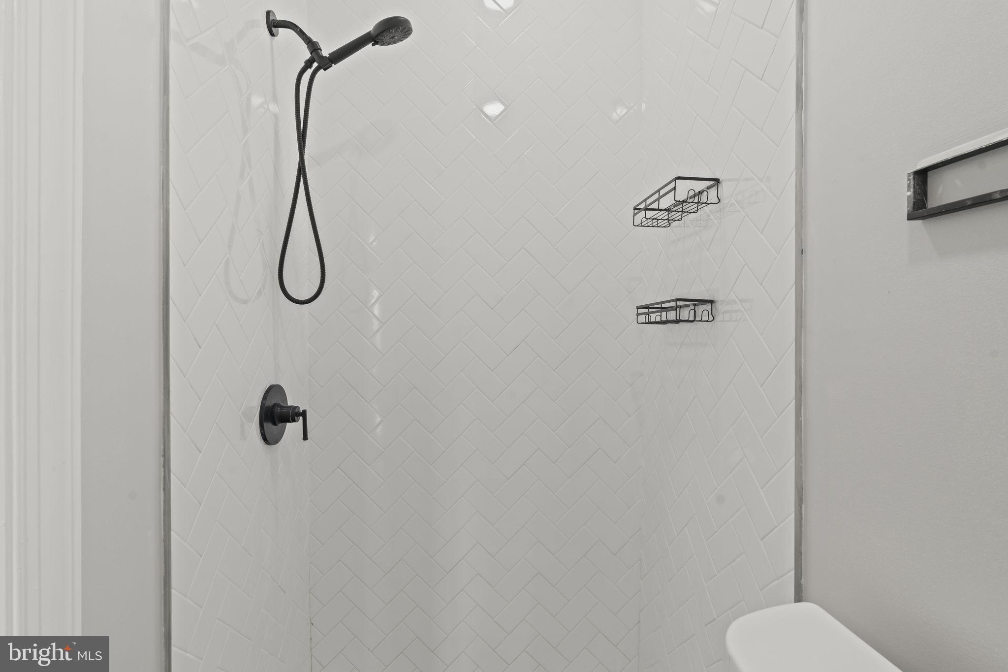 5237 CHESTER AVENUE 3