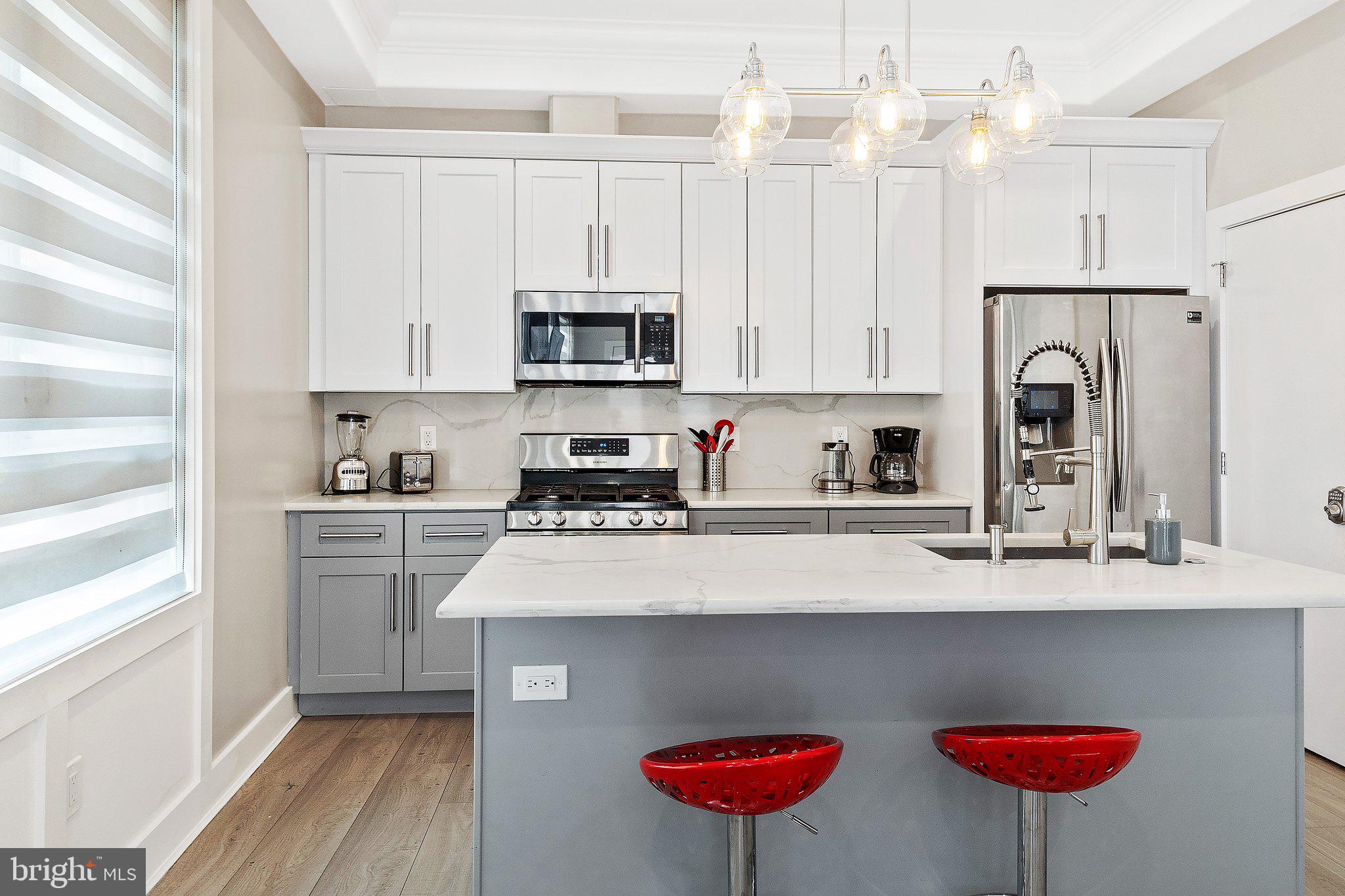 1402 ELLSWORTH STREET