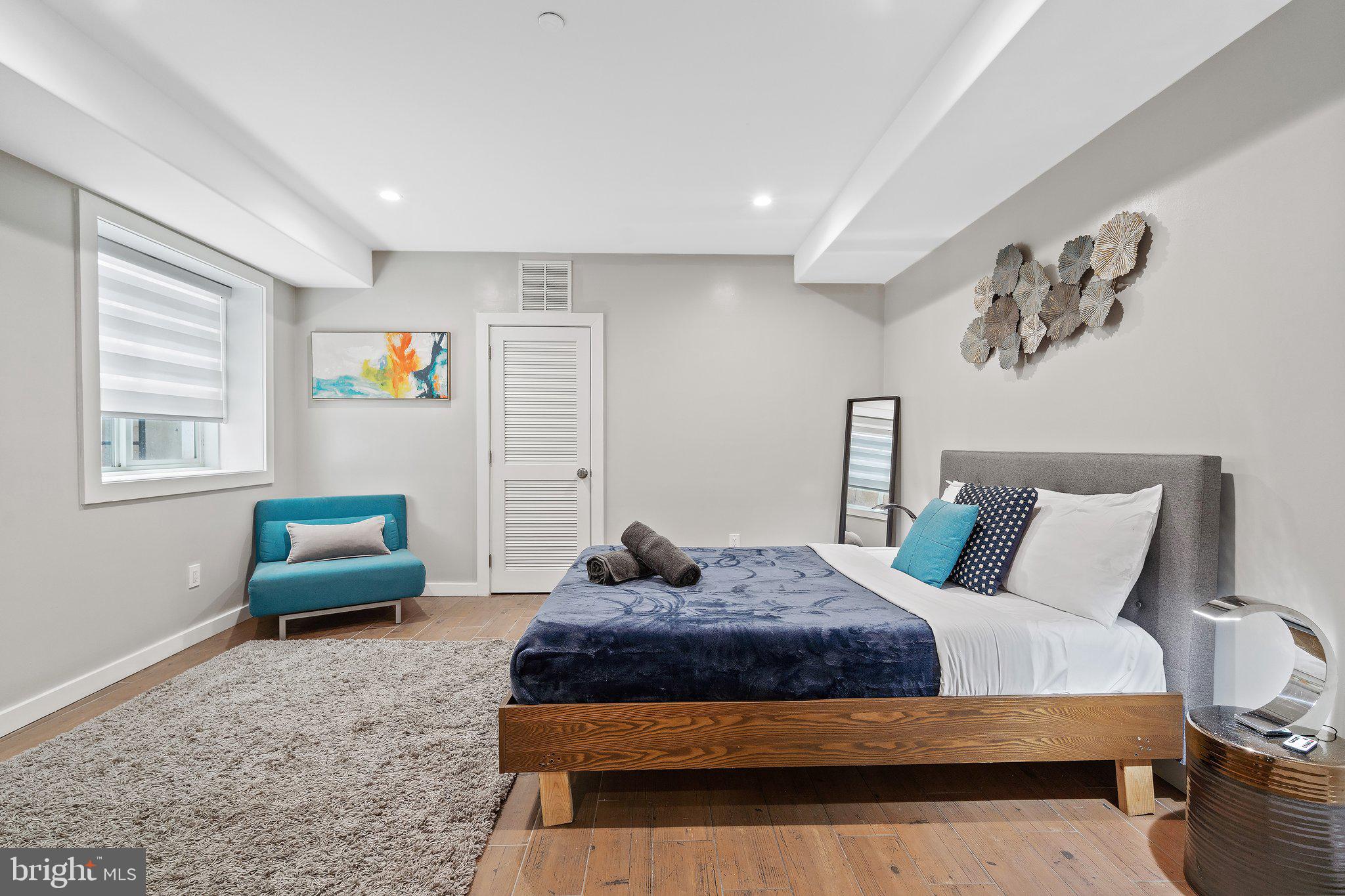 1402 ELLSWORTH STREET