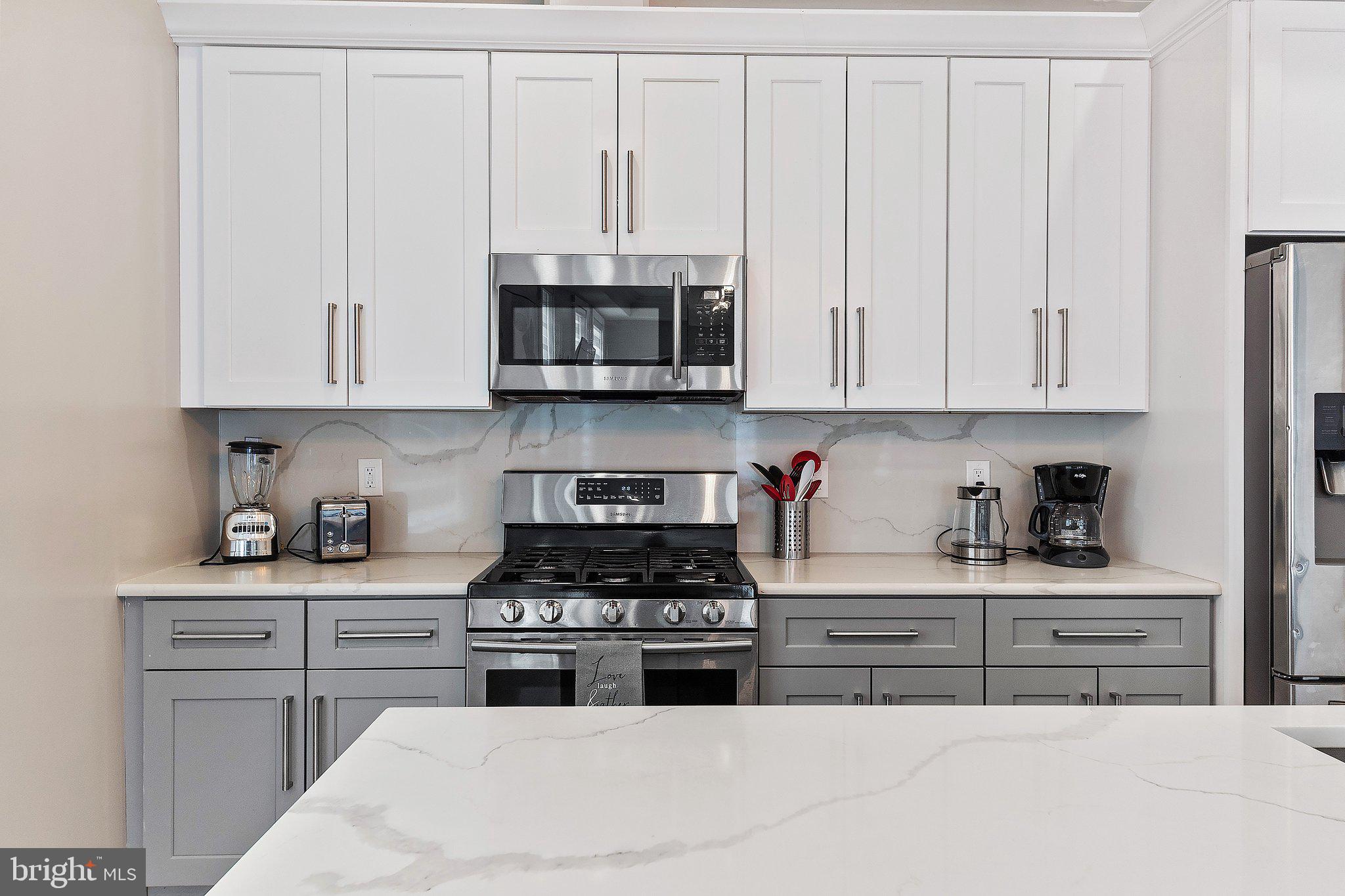 1402 ELLSWORTH STREET