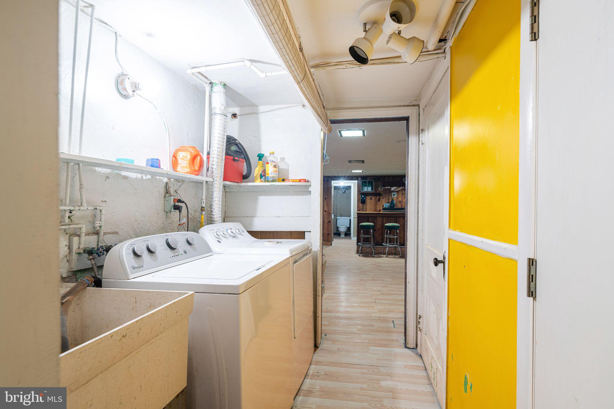 5735 W JEFFERSON STREET