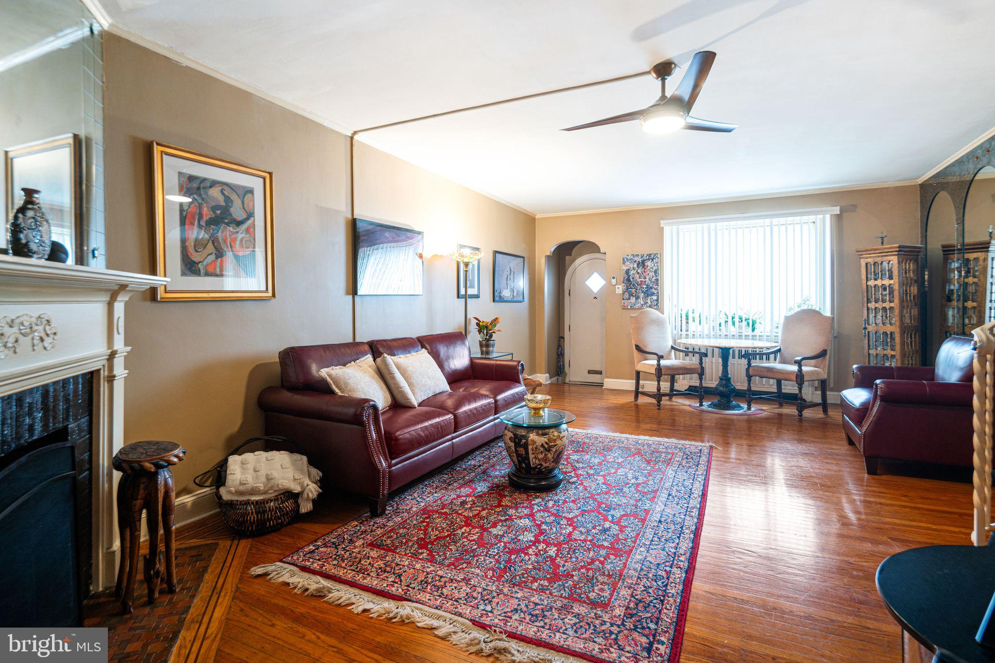 5735 W JEFFERSON STREET