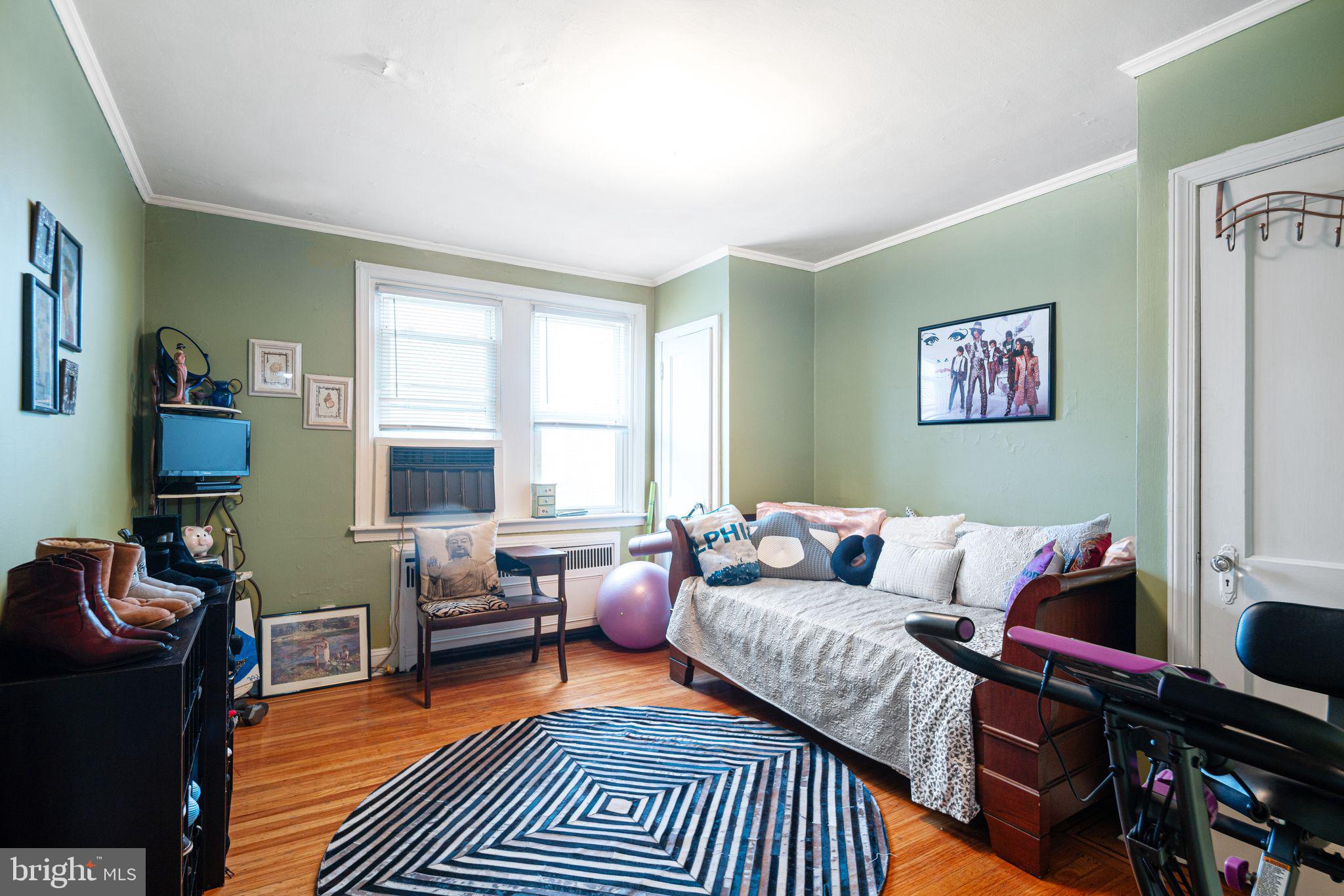 5735 W JEFFERSON STREET