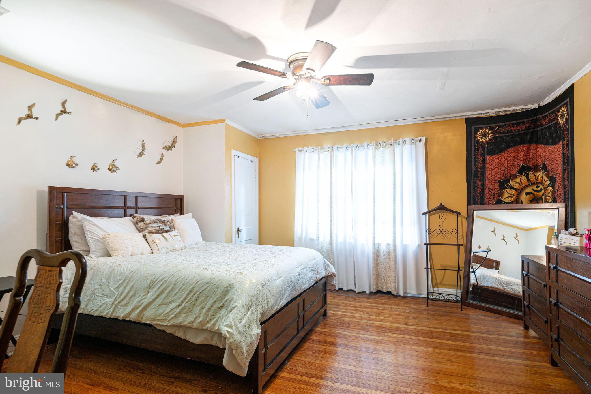 5735 W JEFFERSON STREET