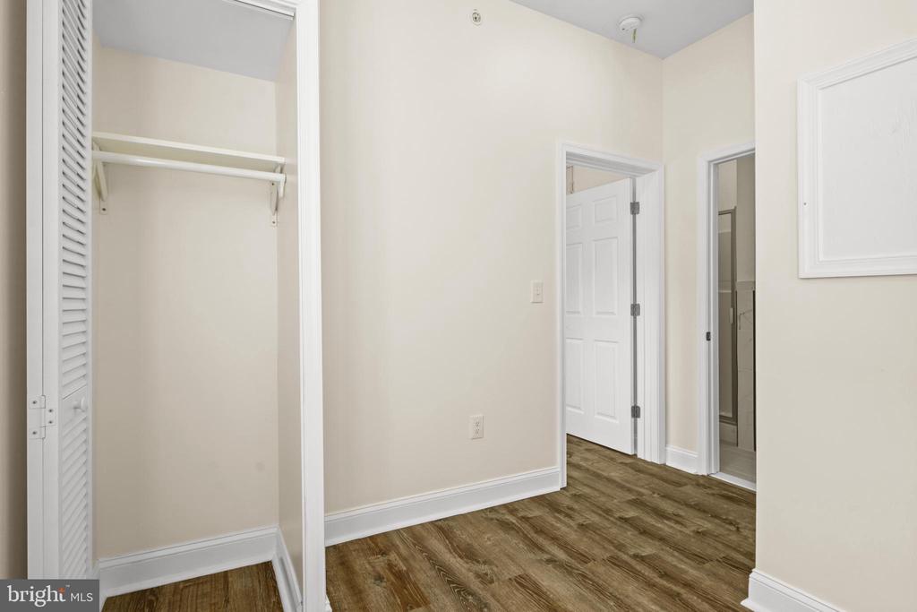 301 SOUTH STREET B