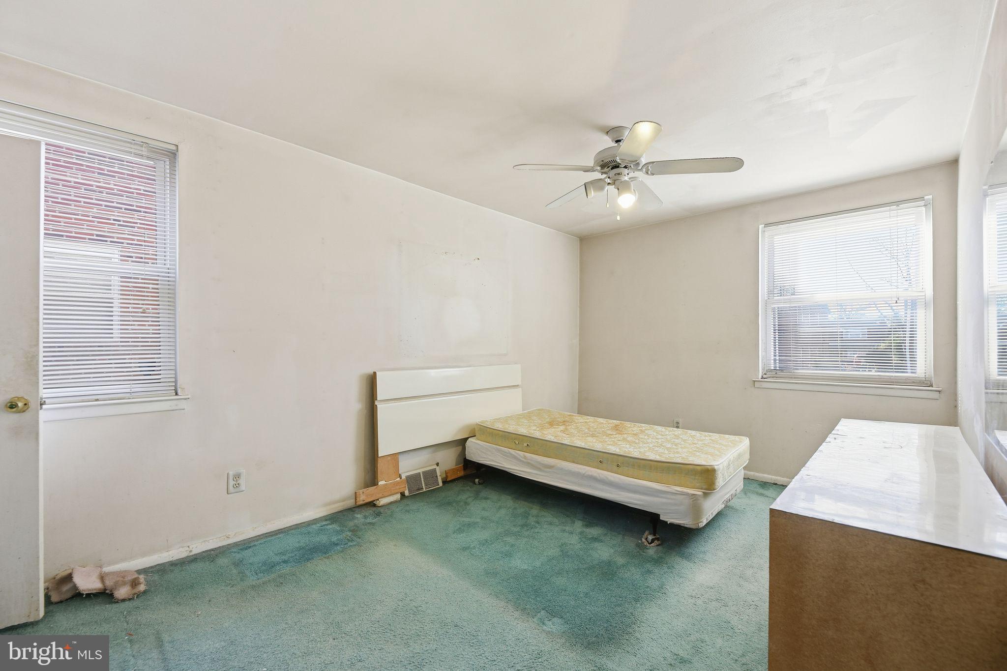 1710 GRIFFITH STREET