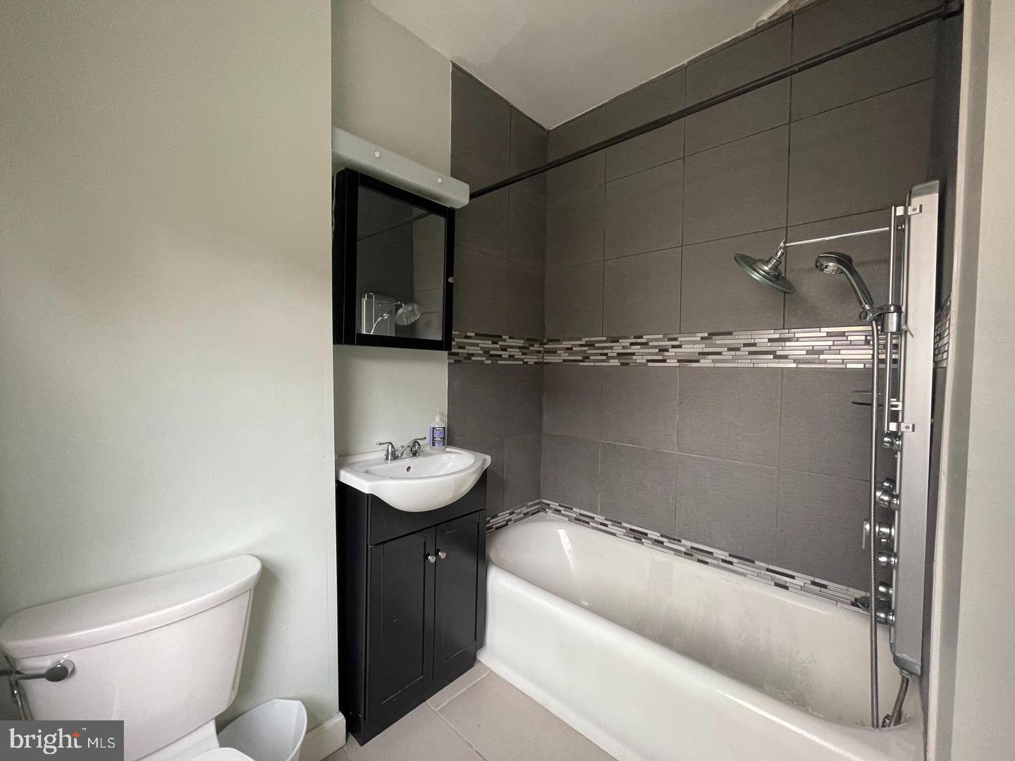 1324 LOCUST STREET 727