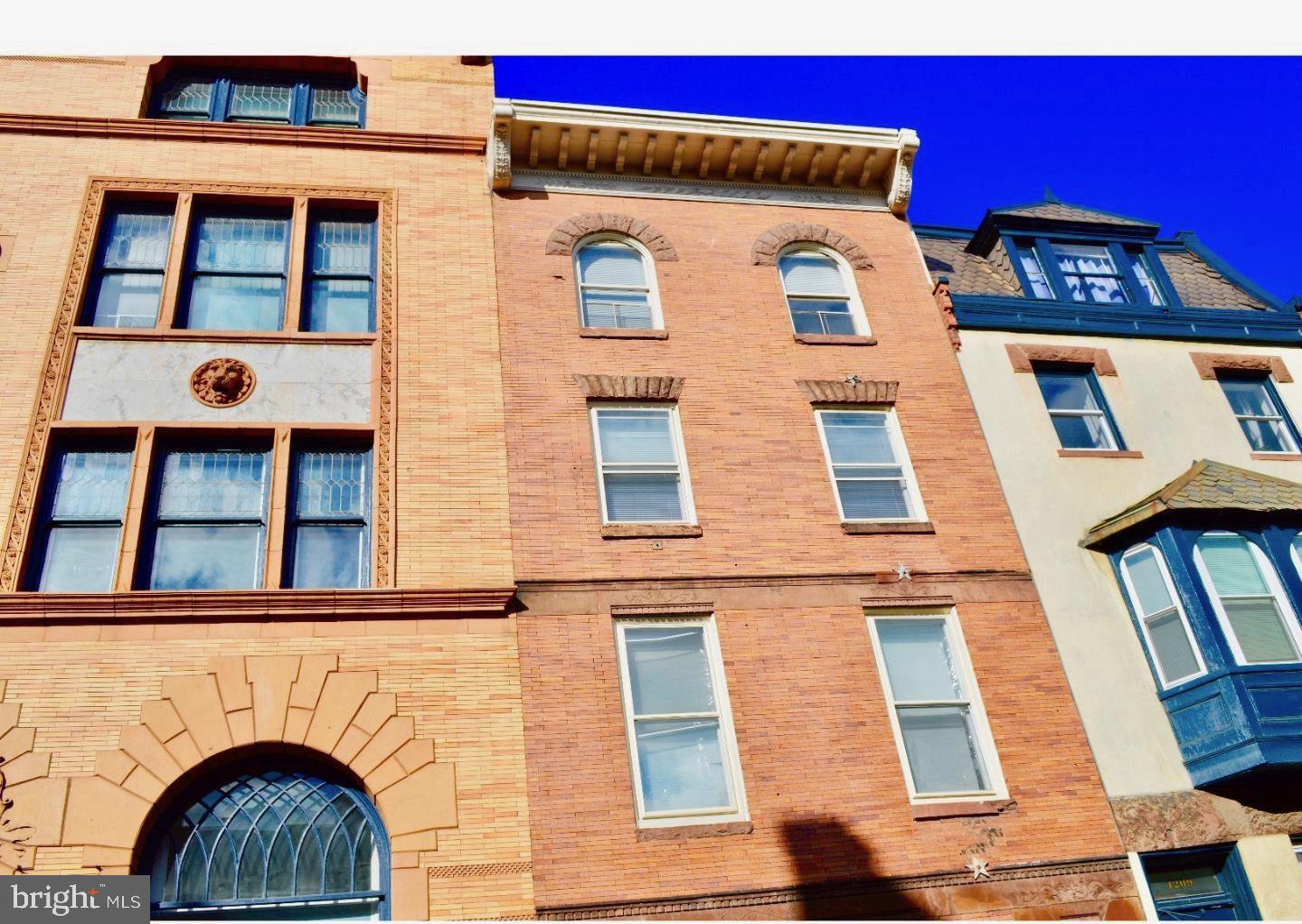 1203 LOCUST STREET 2F