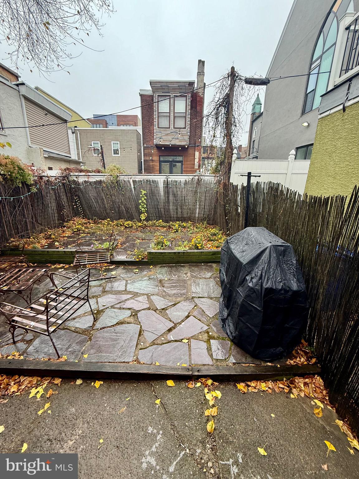 1249 E OXFORD STREET