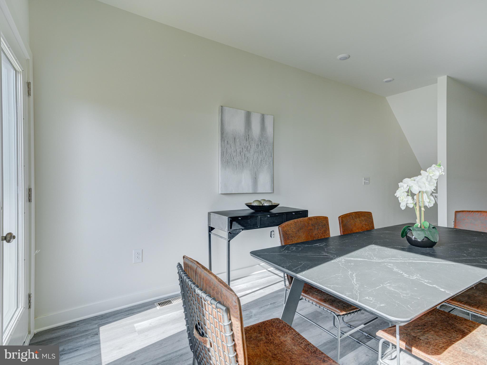 2066 E WILLIAM STREET