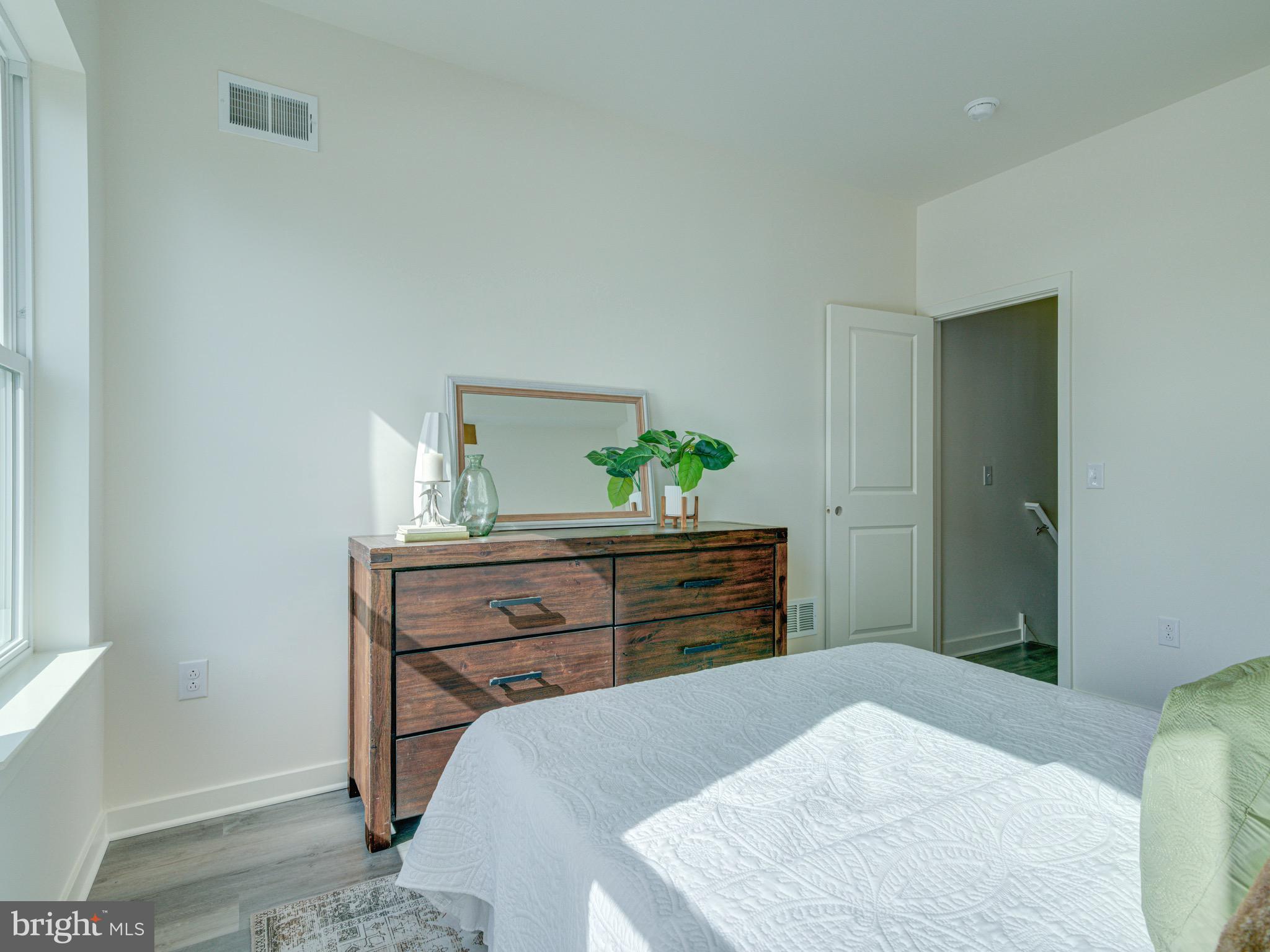 2066 E WILLIAM STREET