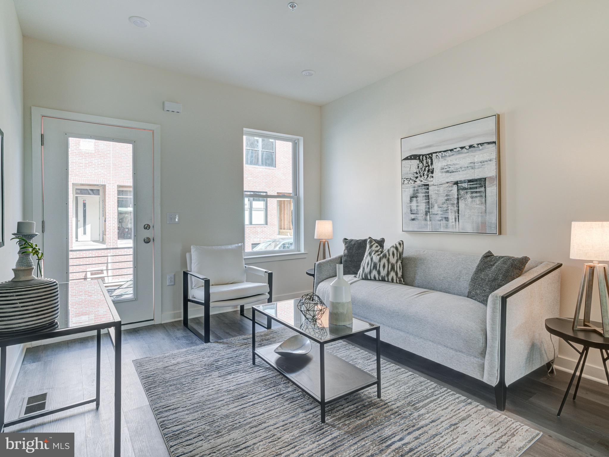 2066 E WILLIAM STREET