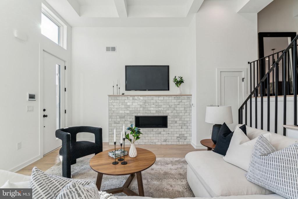 964 N 6TH STREET