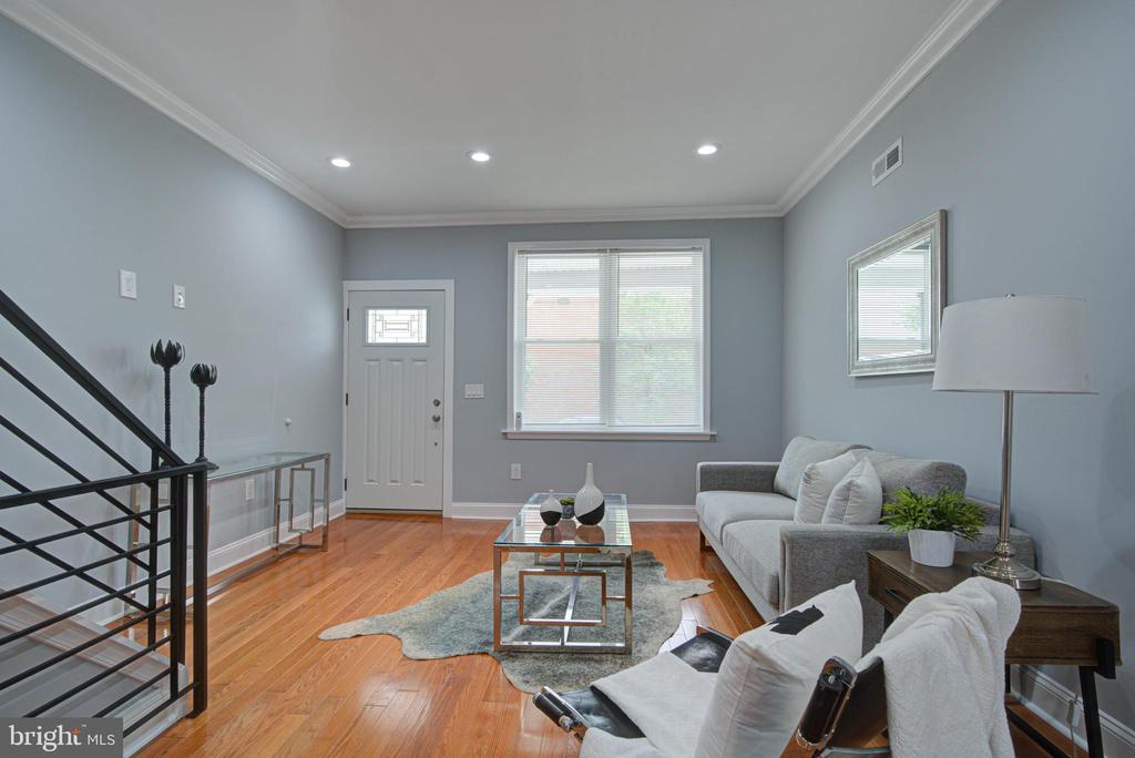 2878 CEDAR STREET