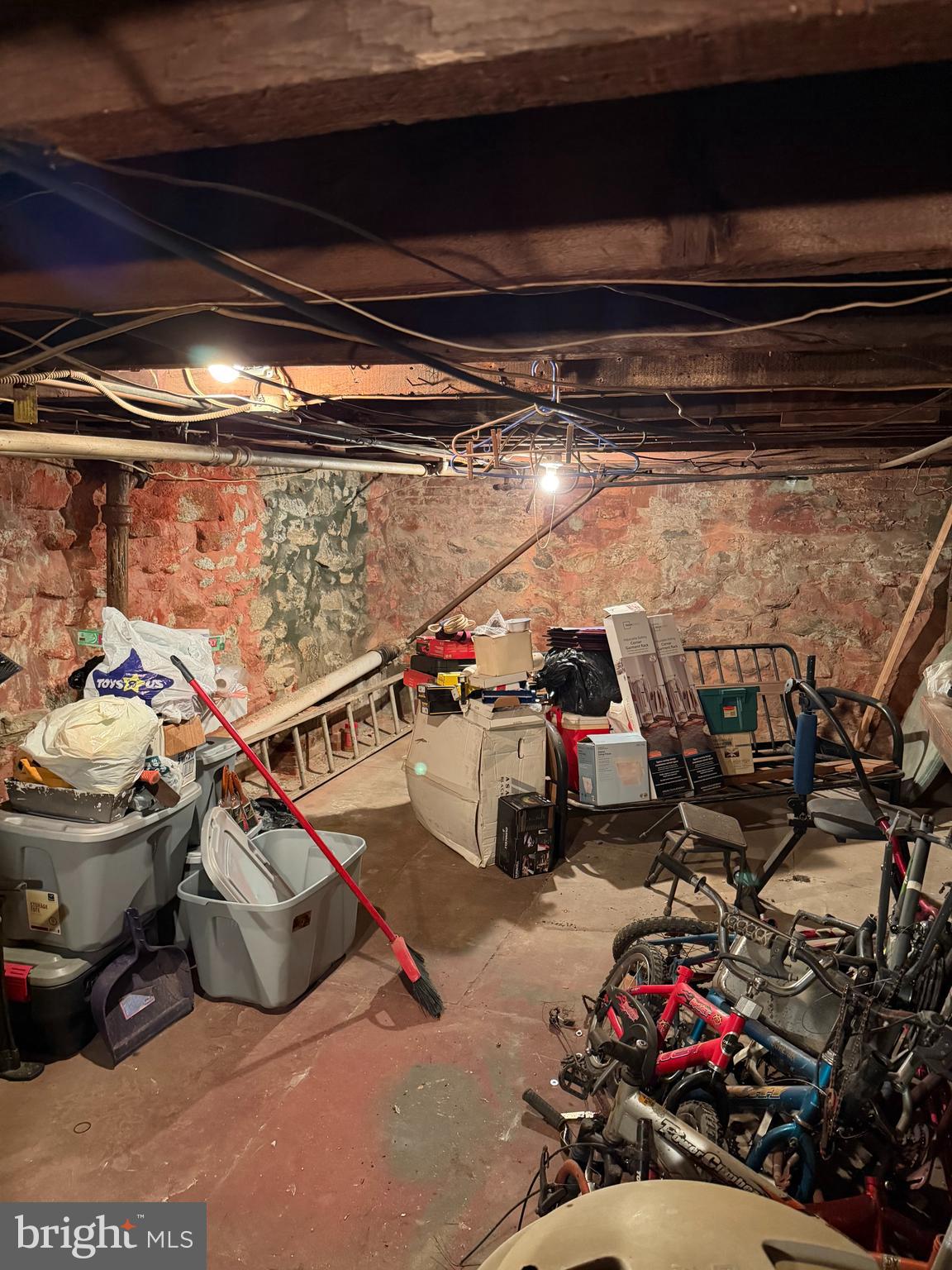 2045 S DARIEN STREET