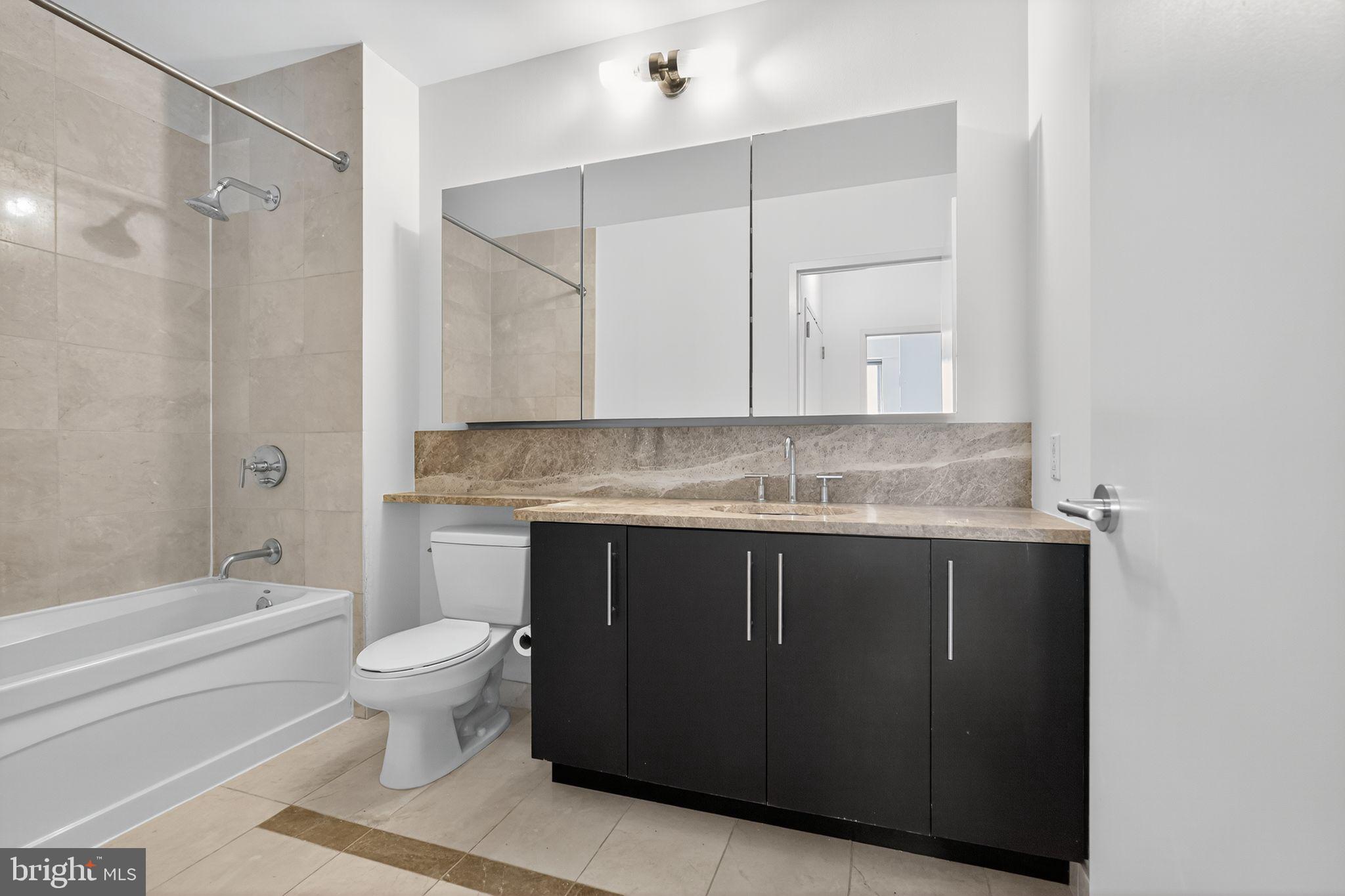 1425 LOCUST STREET 15F