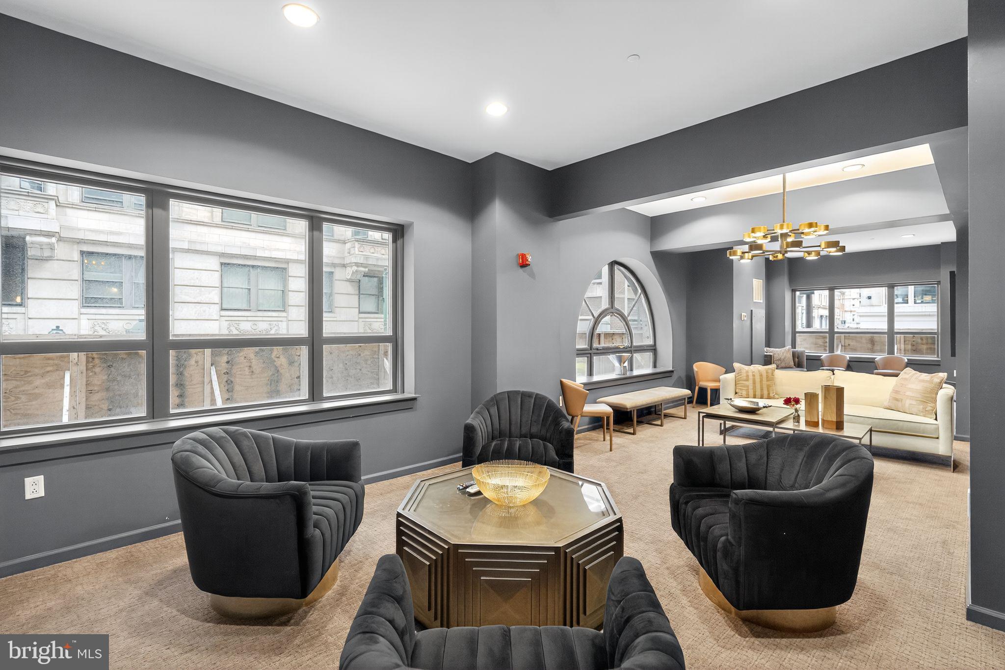 1425 LOCUST STREET 15F