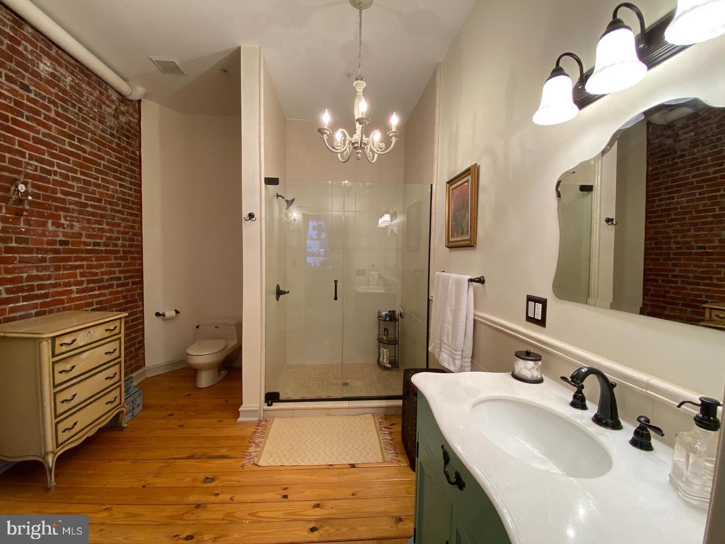 828 N HANCOCK STREET 2A