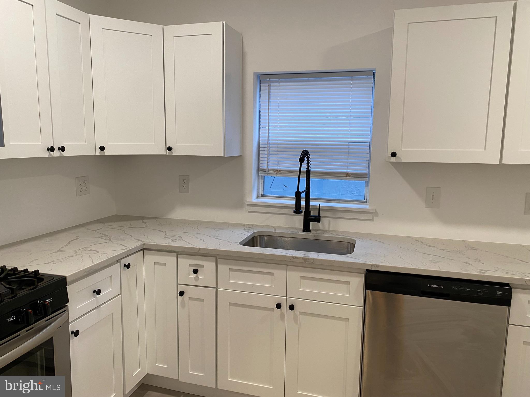 1936 MCCLELLAN STREET