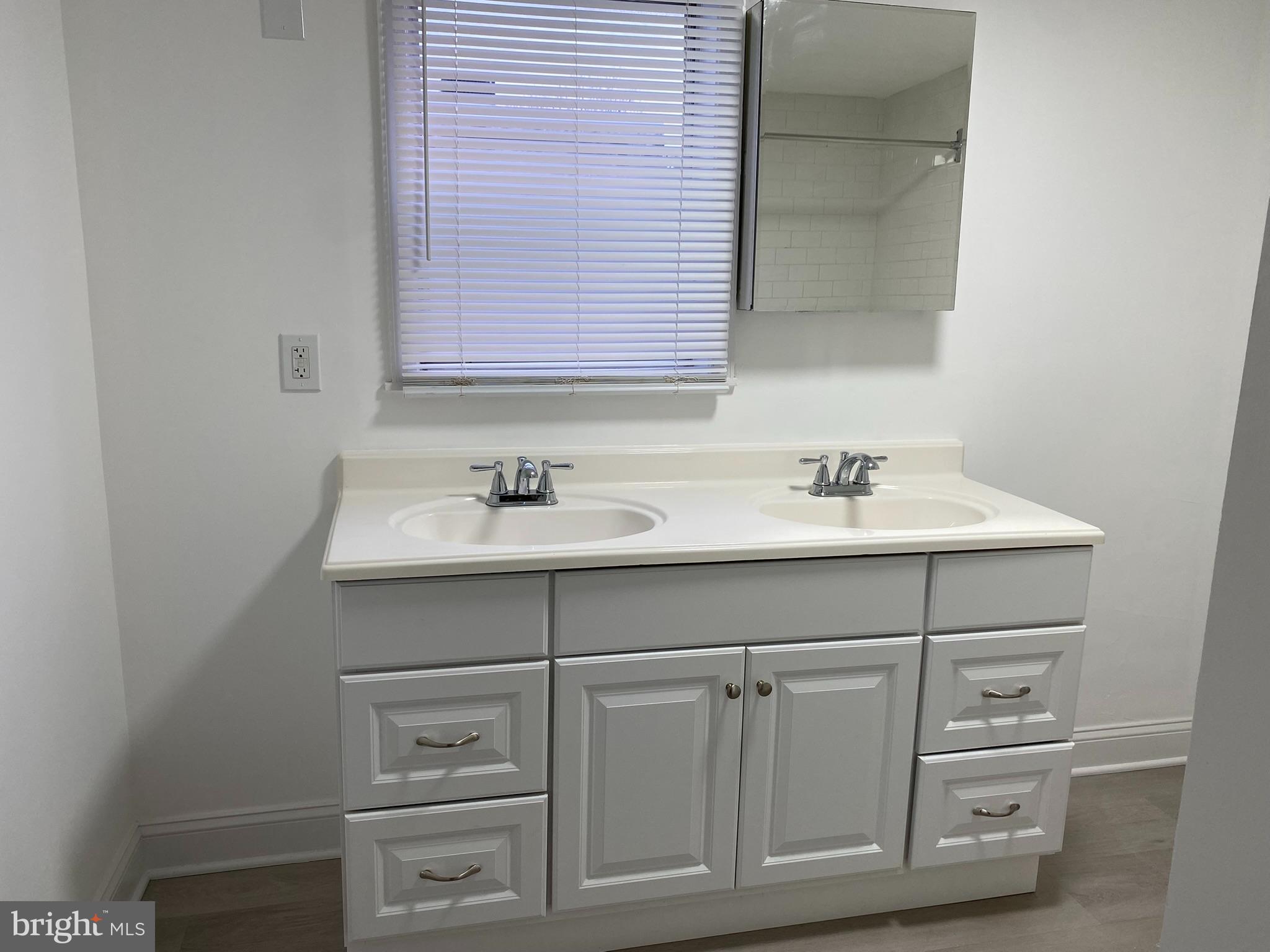 1936 MCCLELLAN STREET