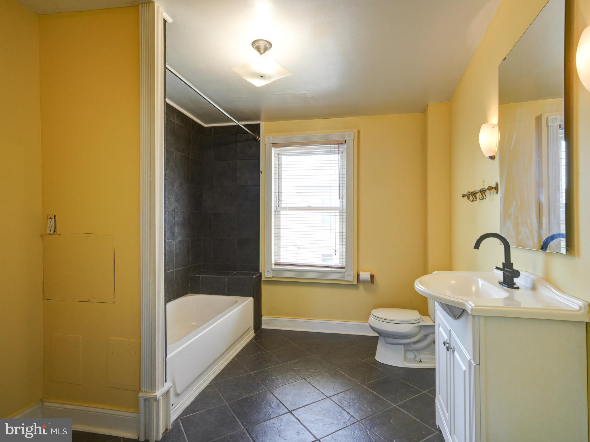 3258 LIVINGSTON STREET