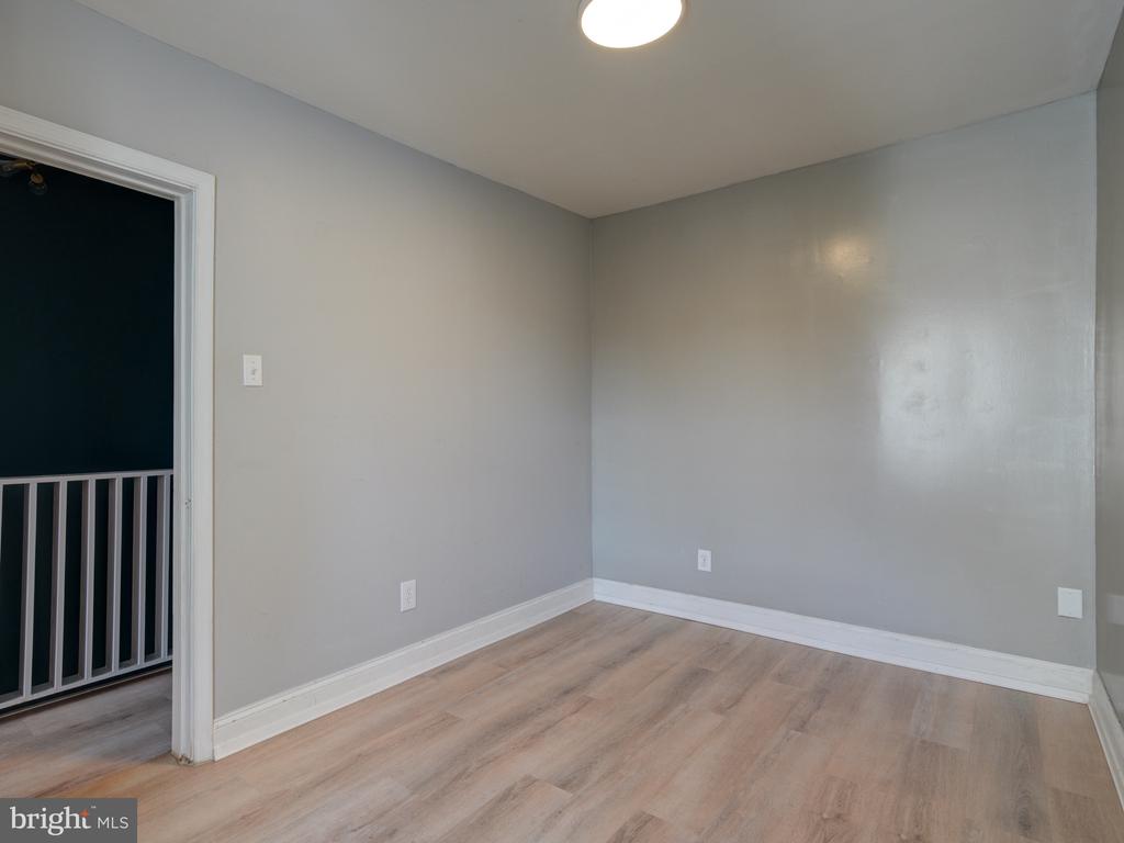 3258 LIVINGSTON STREET