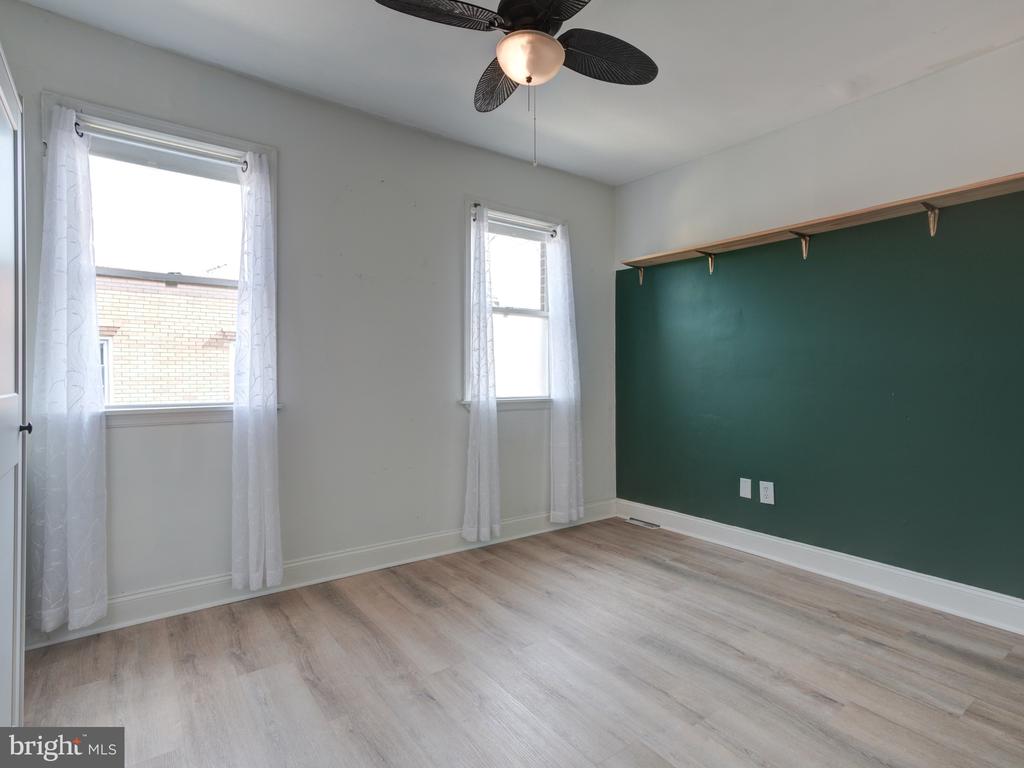 3258 LIVINGSTON STREET