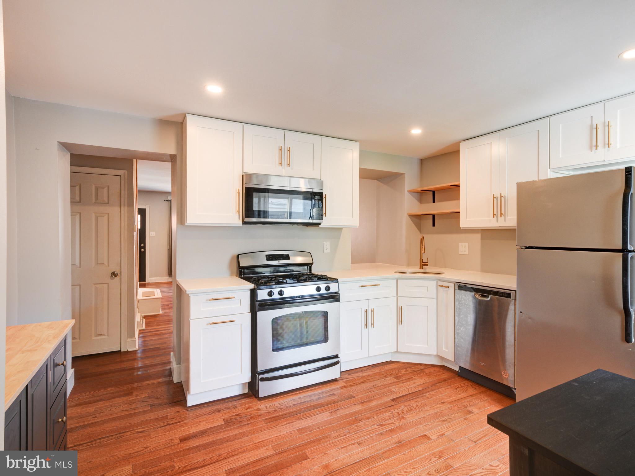 3258 LIVINGSTON STREET