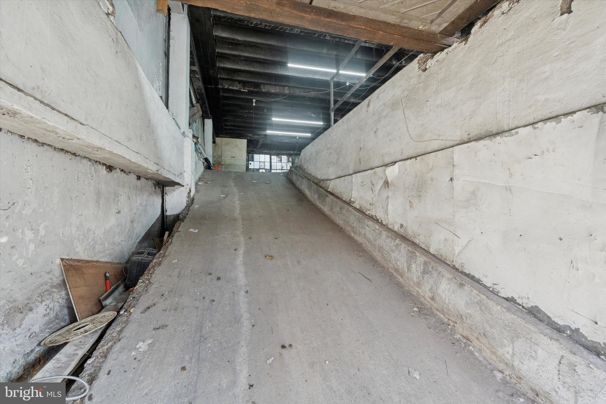 2001 N 19TH STREET 17