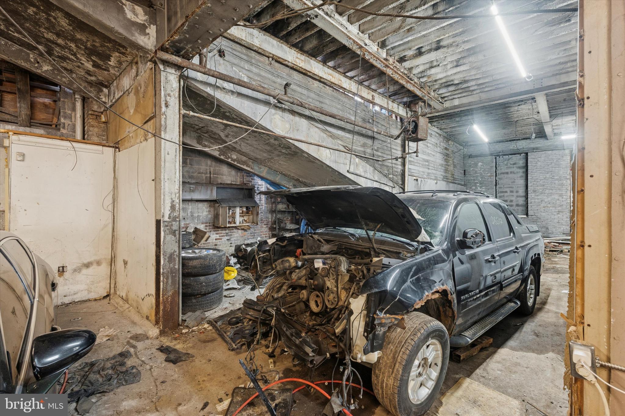 2001 N 19TH STREET 17