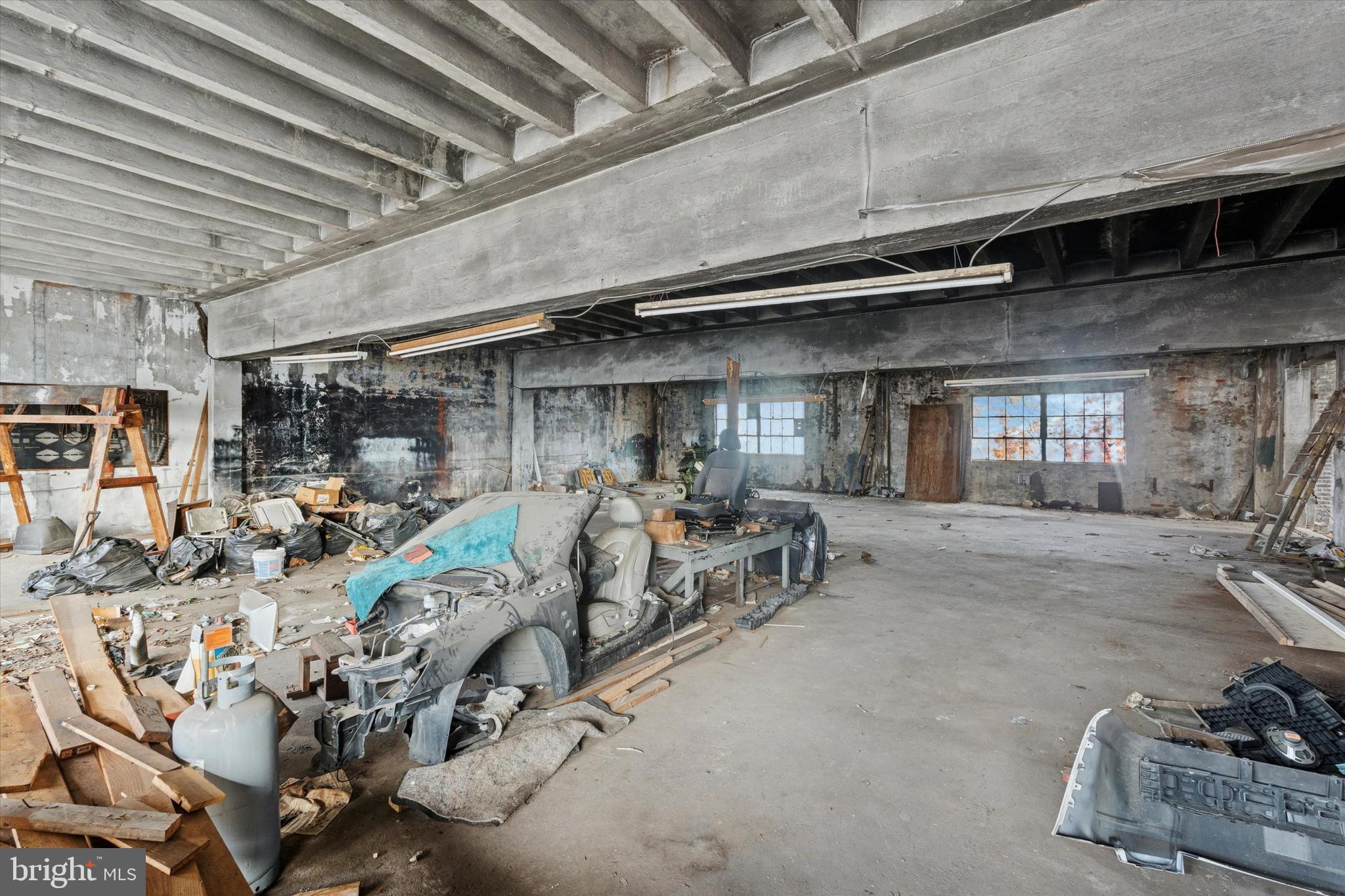 2001 N 19TH STREET 17