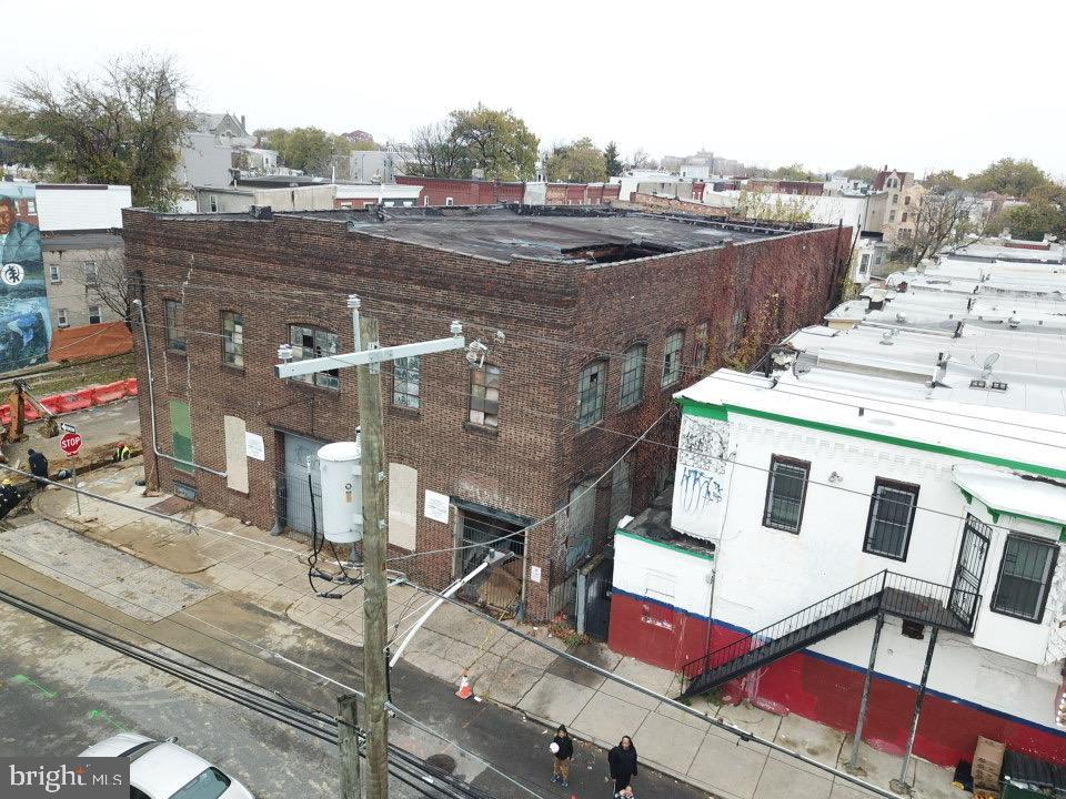 2001 N 19TH STREET 17