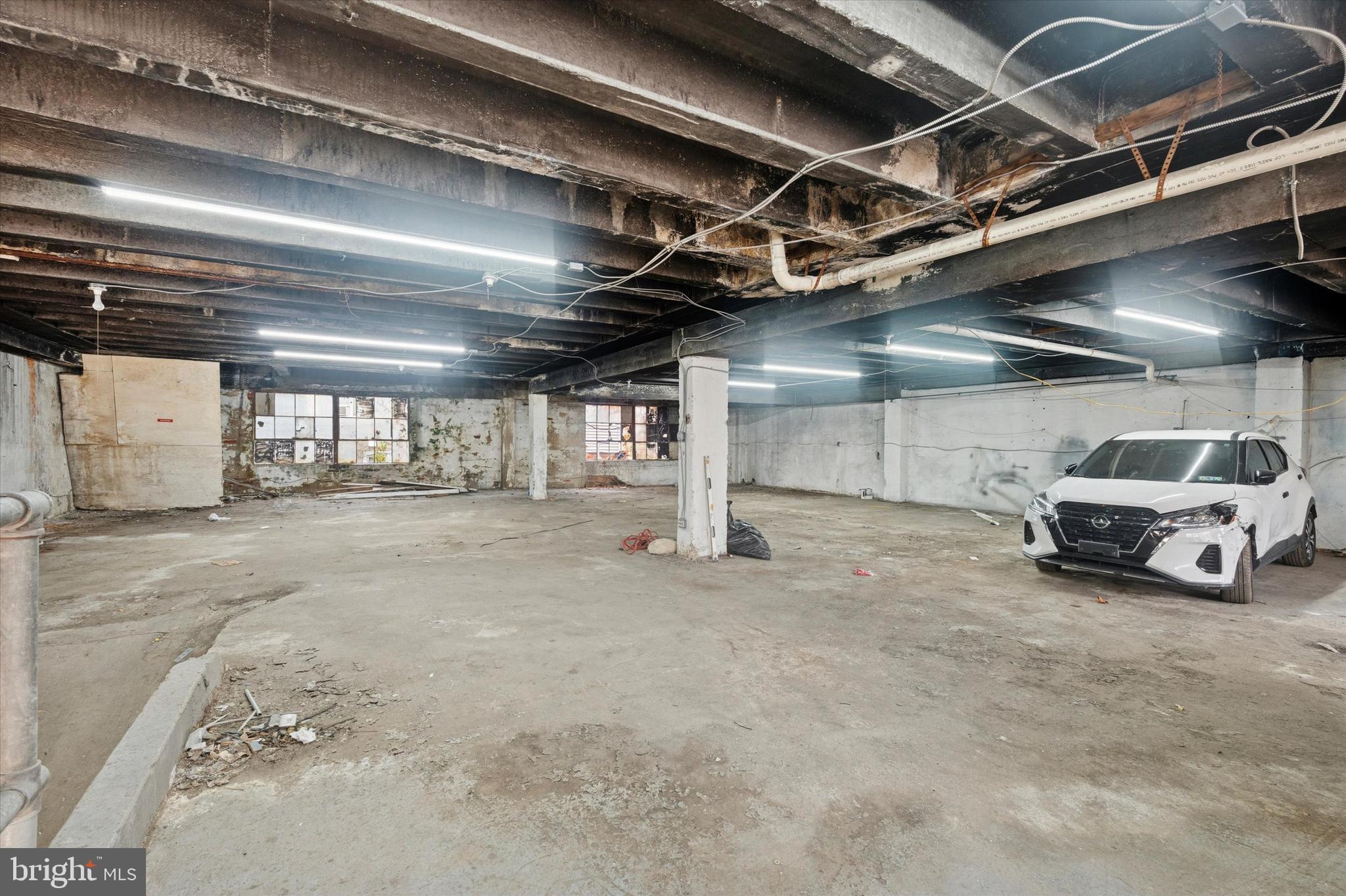 2001 N 19TH STREET 17