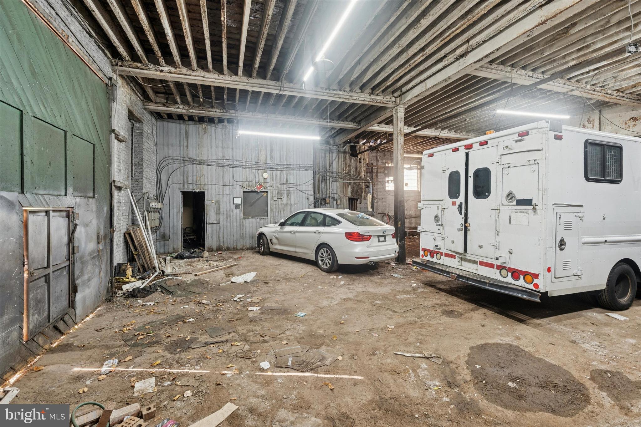 2001 N 19TH STREET 17