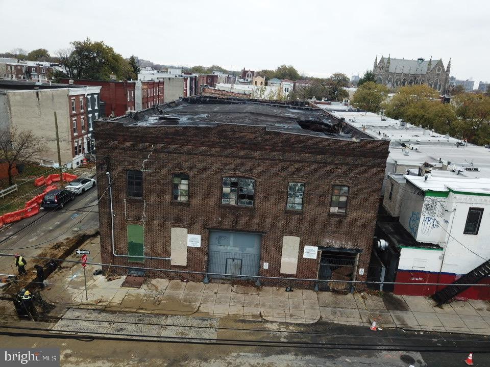 2001 N 19TH STREET 17